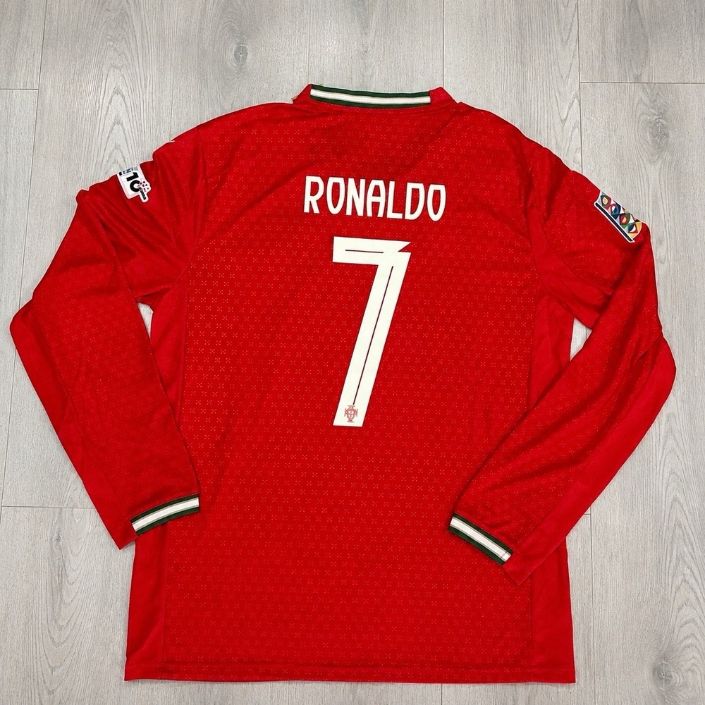 Portugal 2025 RONALDO 7 Home Long Sleeve Soccer Jersey Player Version Men's XL